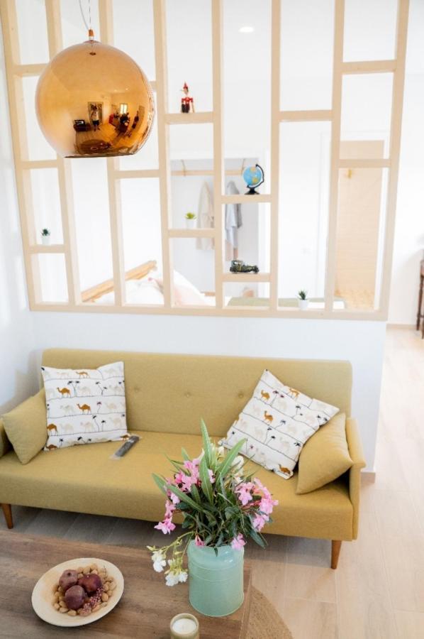The Lighthouse Sunset View Suites อาโกรตีรี ภายนอก รูปภาพ